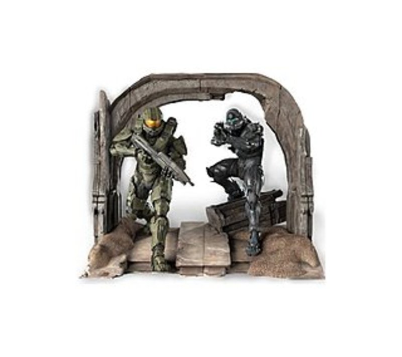 Microsoft CV4-00004 Halo 5 Limited Collector's Edition - First Person Shooter For Xbox One - Commemorative Statue of the Master Chief and Spartan Lock